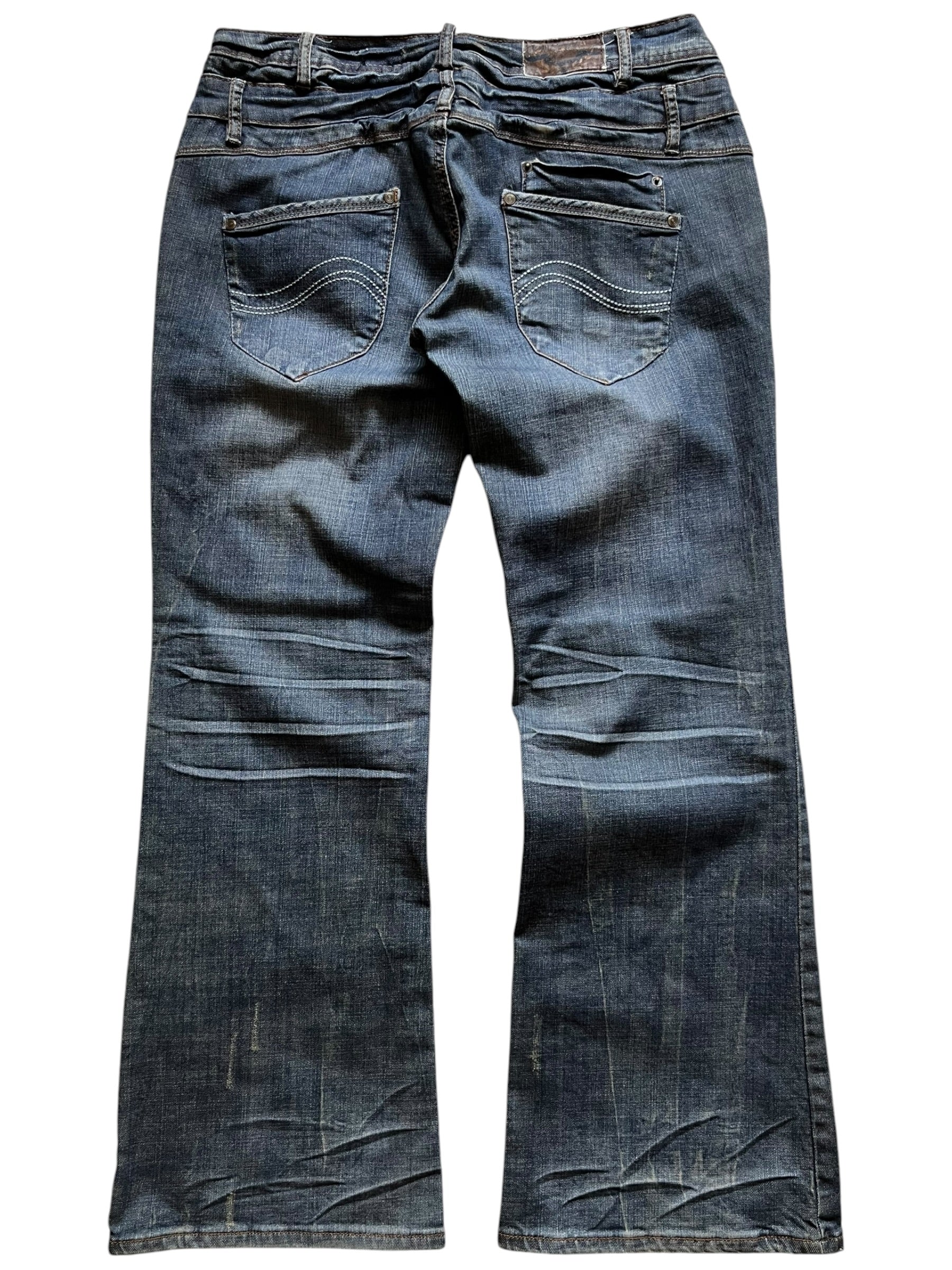 2000s Two Days Later Double Waisted Flared Jeans (32x30)