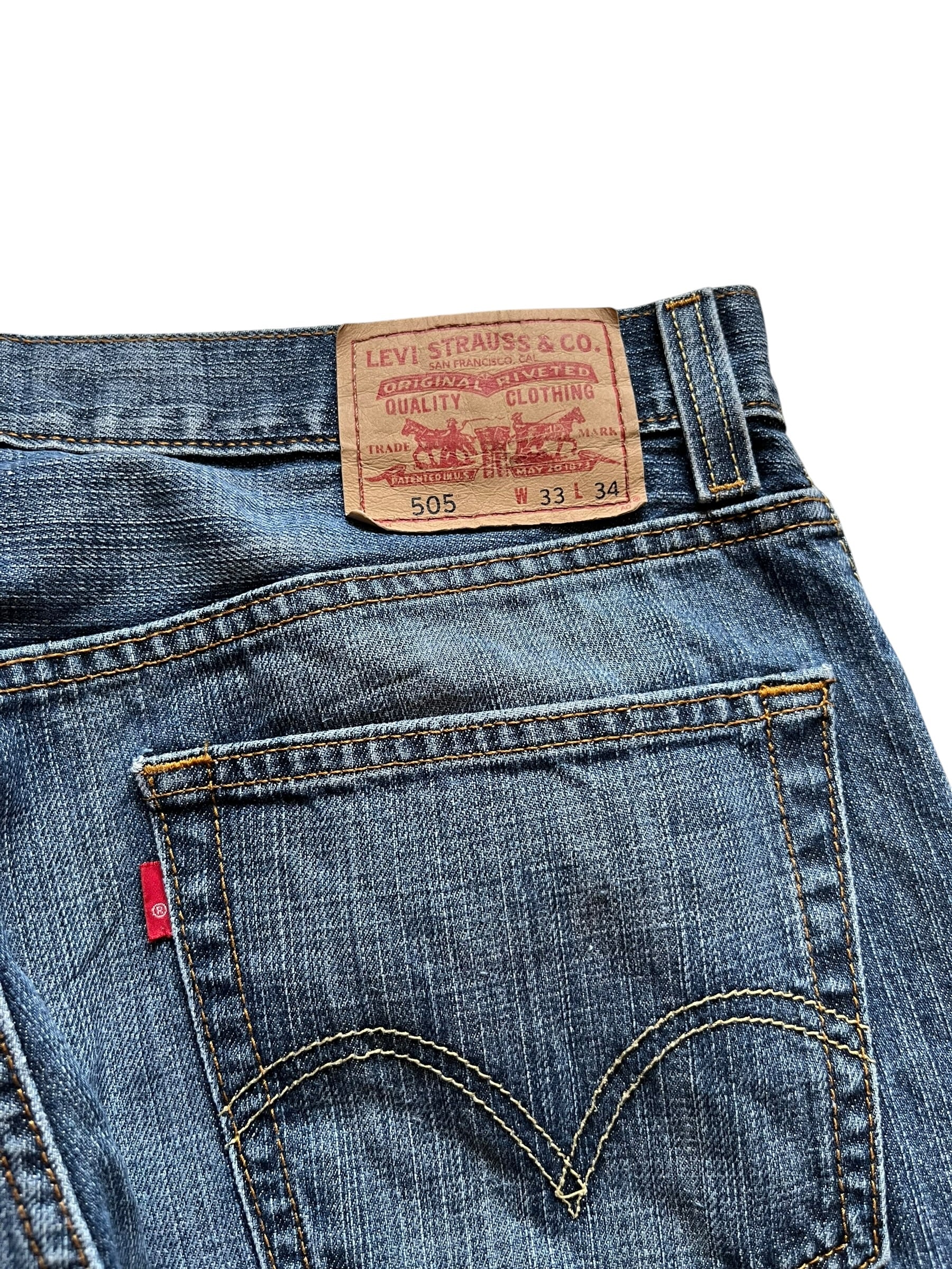2000s Levi’s 505 (33x34)