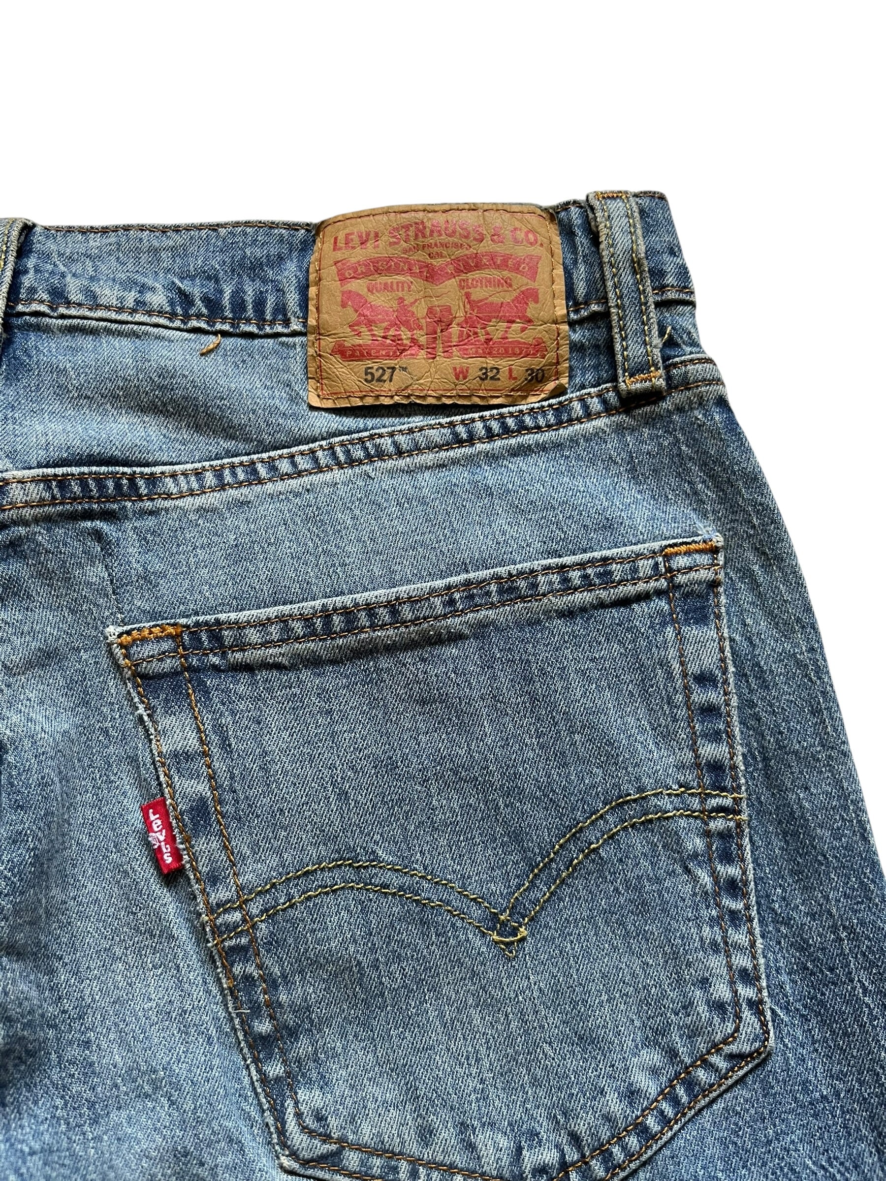 2000s Levi’s 527 Bootcuts (32x30)