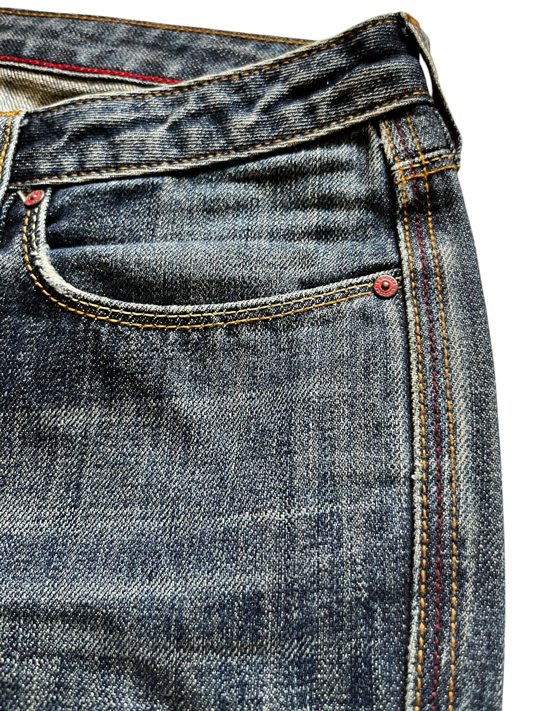 2000s Women’s Levi’s Lowrise Bootcuts (30x30)
