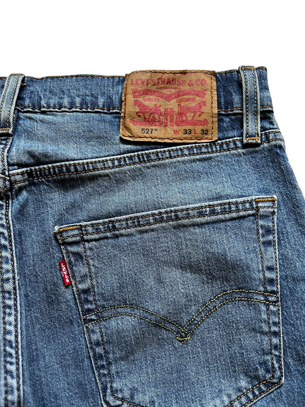 2000s Levi’s 527 Bootcuts (33x32)