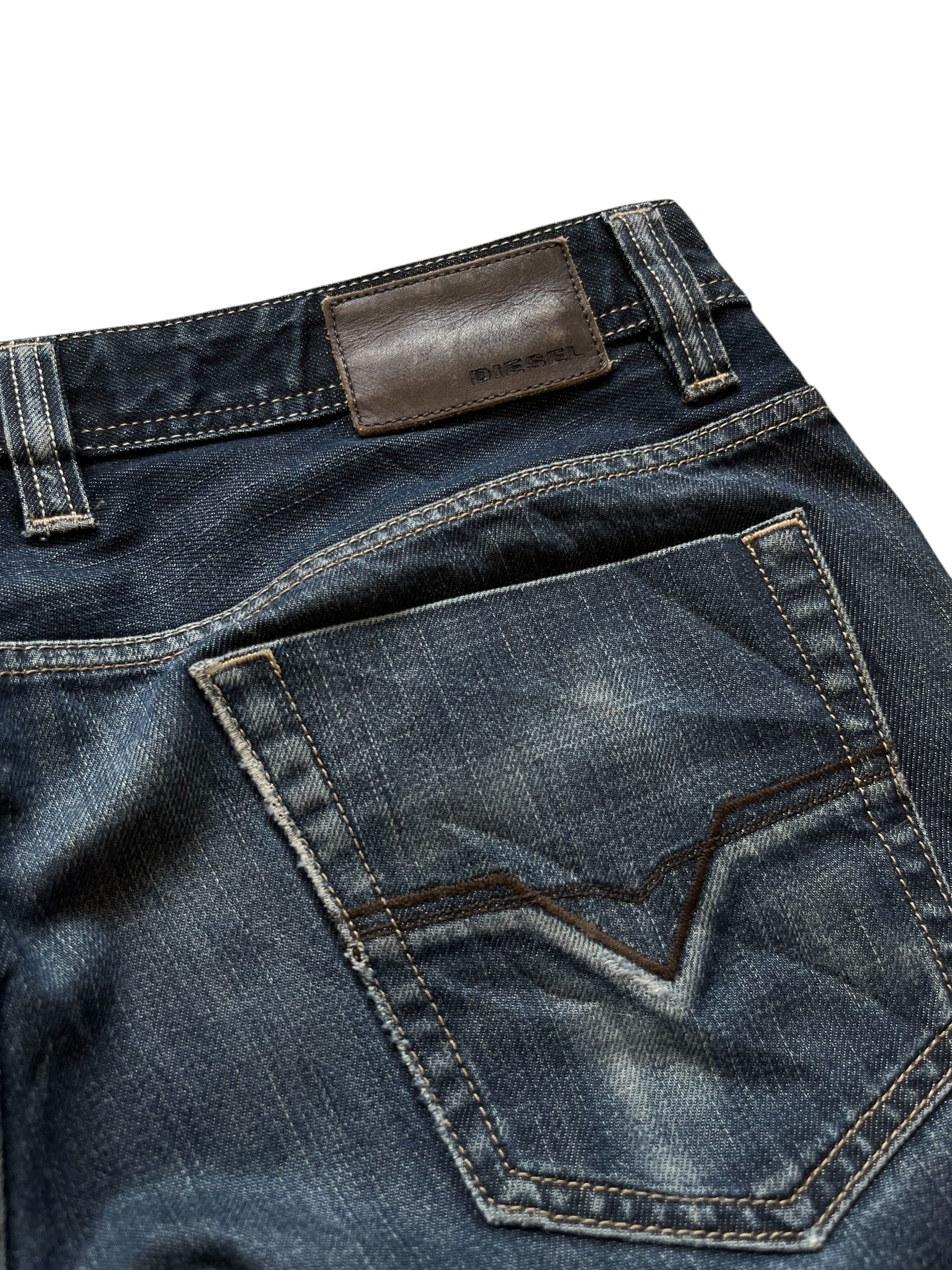 2000s Diesel Viker Straight Leg Jeans (33x34)