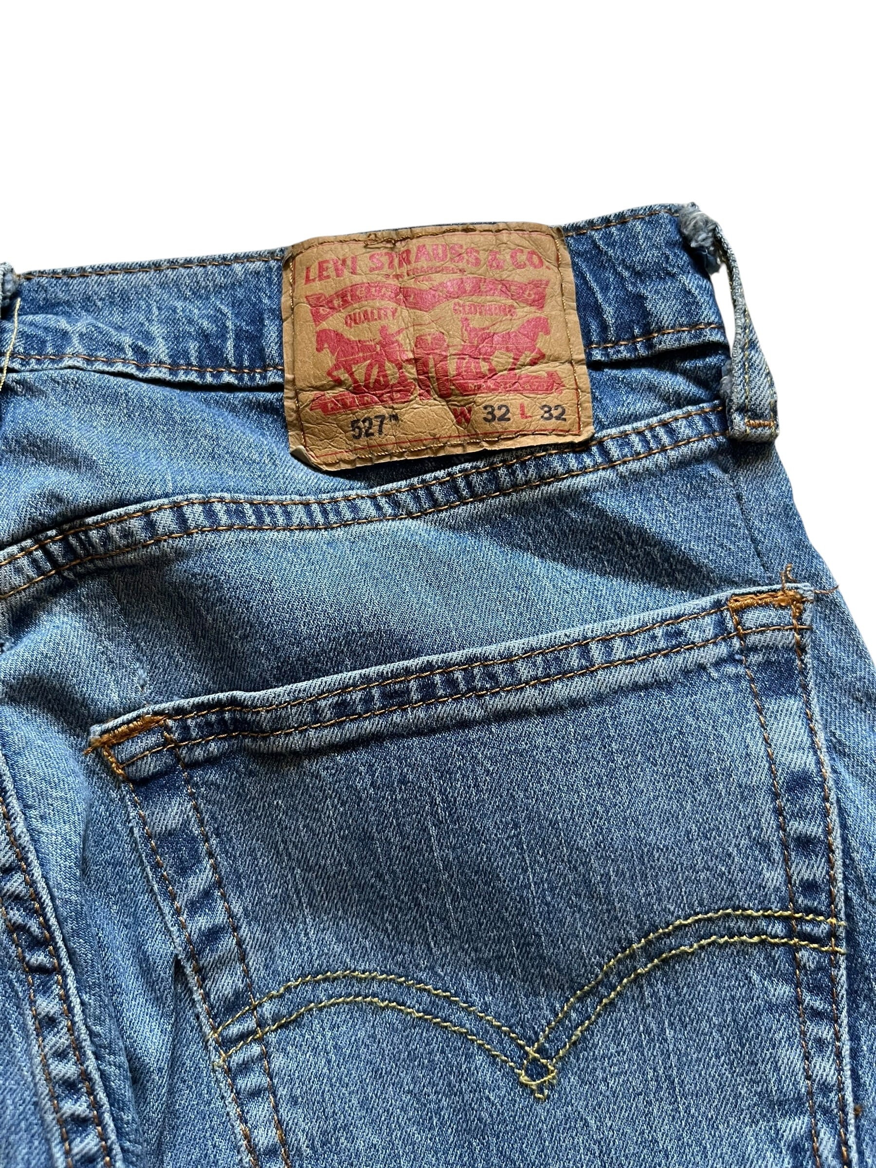 2000s Levi’s 527 Bootcuts (32x32)