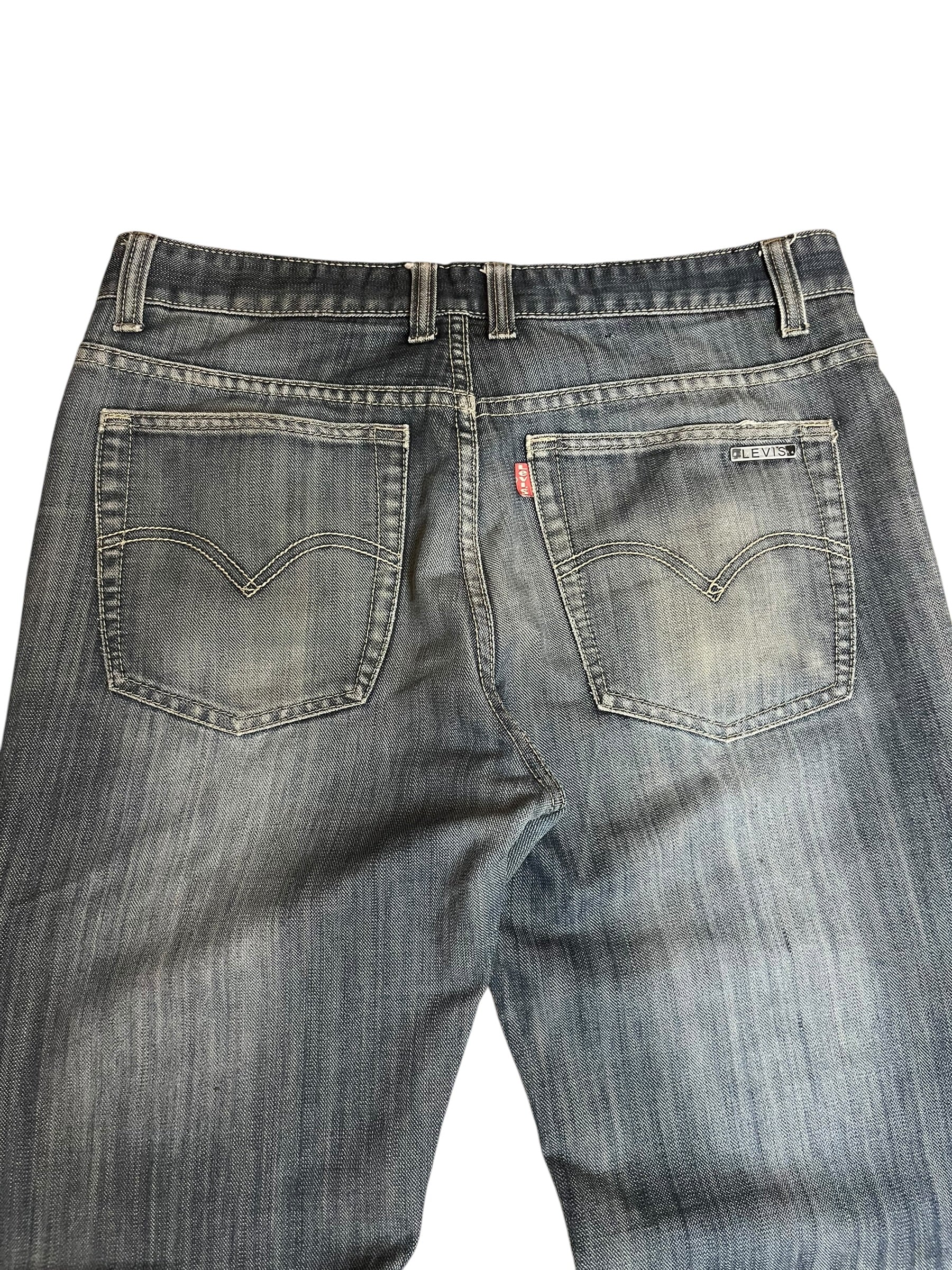 2000s Levi’s 507 Bootcut Jean (34X32)