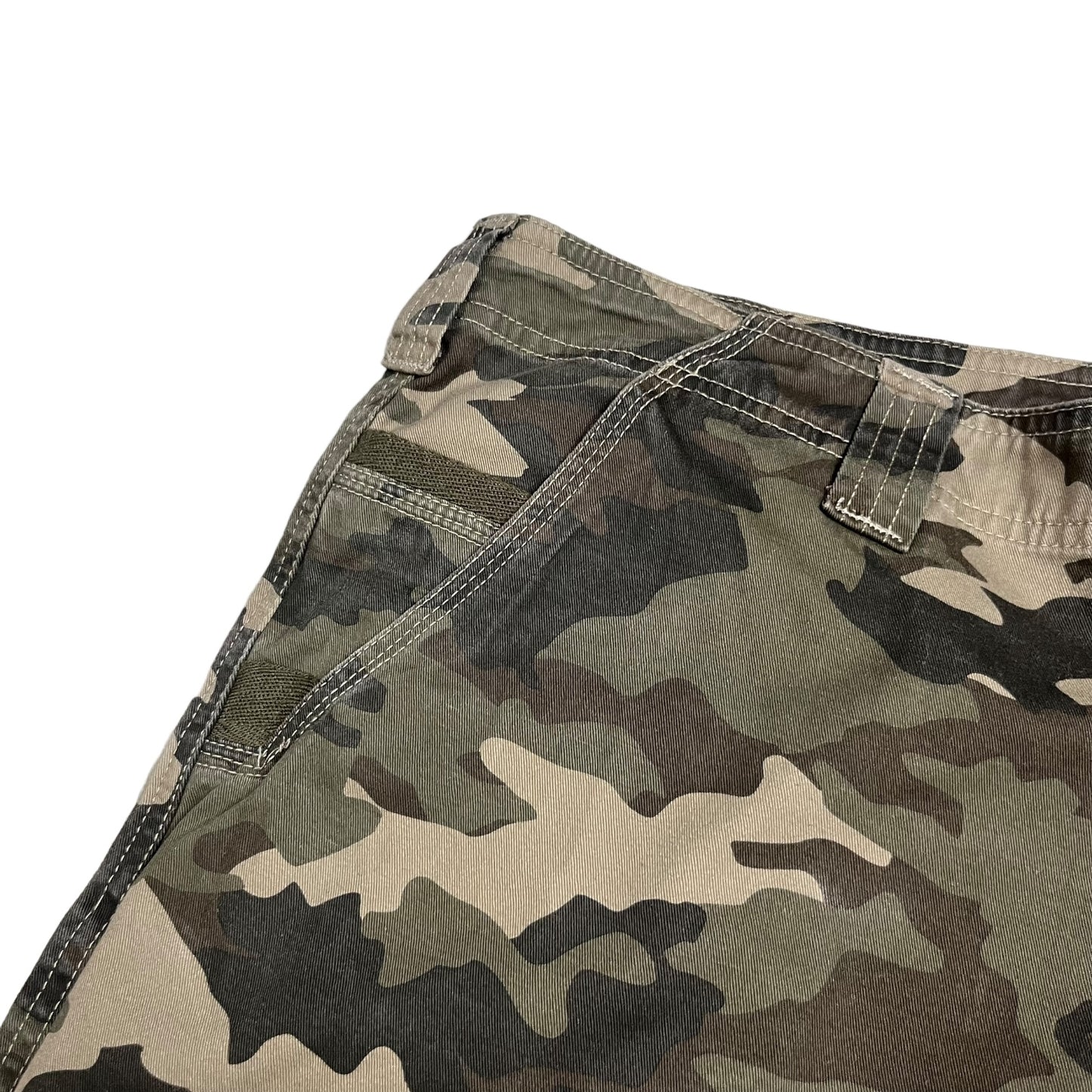 00s No Fear Camouflage Cargo Shorts